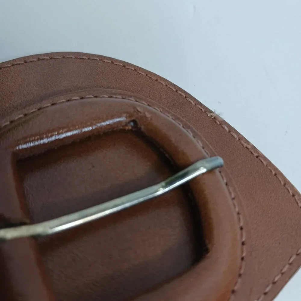 Vintage Brown Leather Women's Belt size M Made in USA